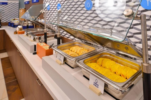 Holiday Inn Express Hotel & Suites Los Angeles Airport Hawthorne image 9