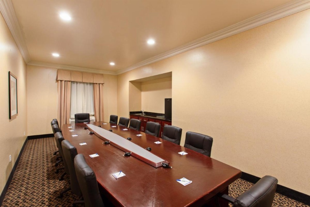 Holiday Inn Express Hotel & Suites Los Angeles Airport Hawthorne Image 12