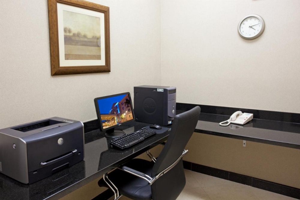 Holiday Inn Express Hotel & Suites Los Angeles Airport Hawthorne Image 23